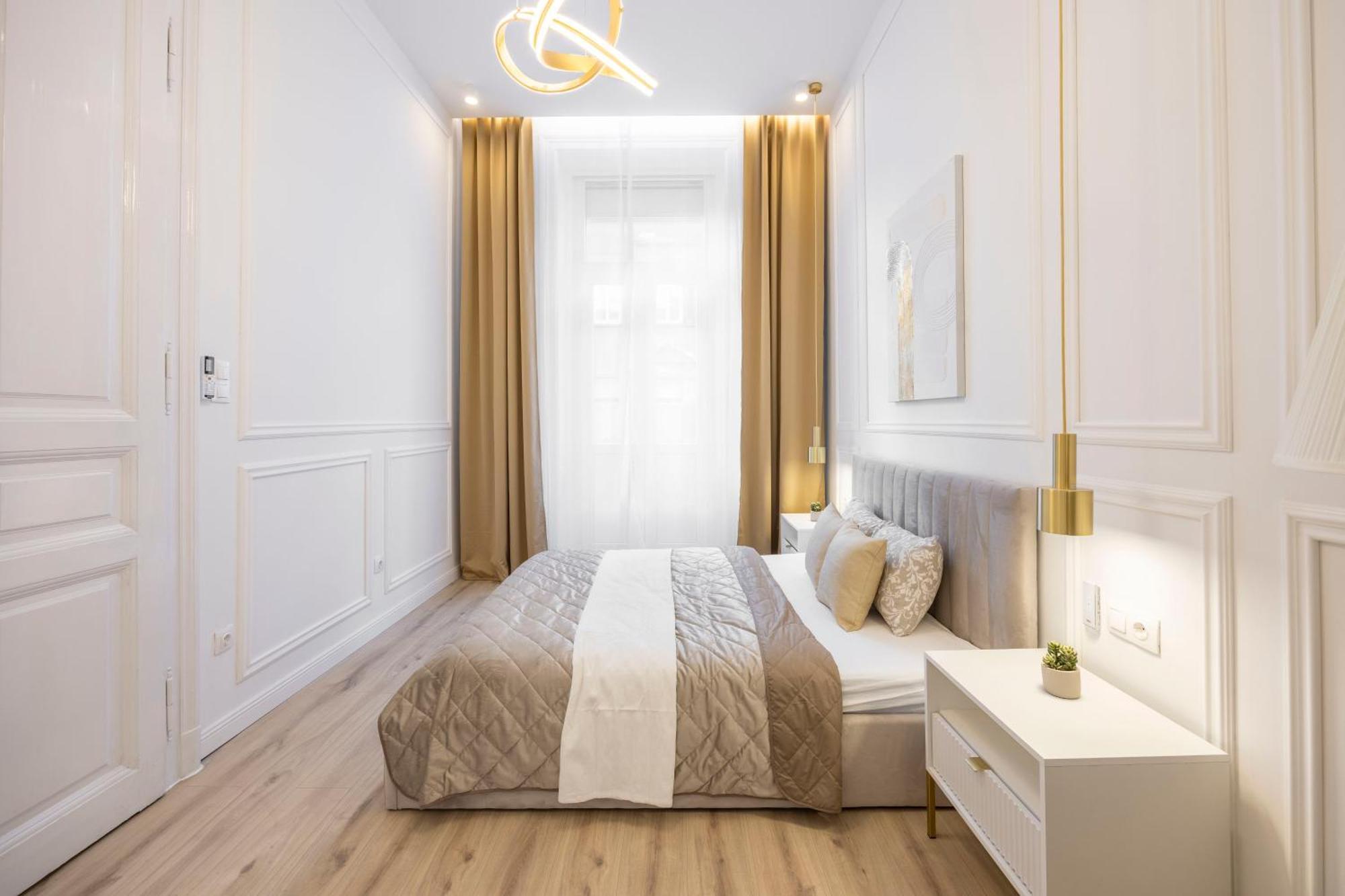 Exclusive & Prestigious Central Residence W/ Balcony Budapest Exterior photo